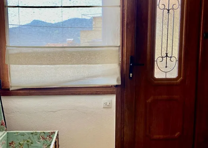 Krystallia Backyard House Apartmán *