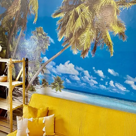 Lägenhet Krystallia Backyard House