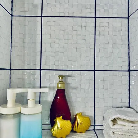 Lägenhet Krystallia Backyard House