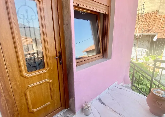 Krystallia Backyard House Apartman